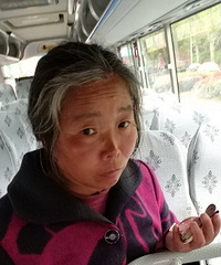 【已寻回】青山湖科技城一走失老人无法正常交流,现在青山派出所
