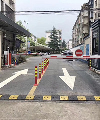 【交通治堵出新招】临安第一家机关企事业单位停车场错时对外开放