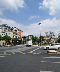 ����ͣ��������������˭�أ�