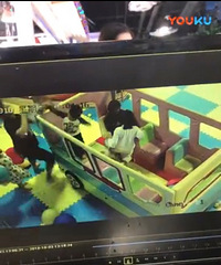 �ٰ����ֵܽ����ǿ������д�С���۾���˵������С���Ӷ���