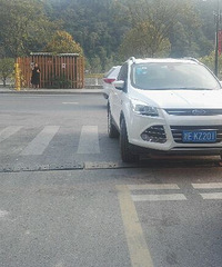 ����𳵽�����ͣ���ѣ�ֻ���Լ����㣬���ܱ������