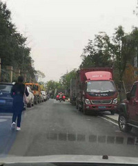 Խ�������м�ĵ�·���߱��ͣ������