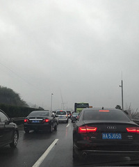 ���ո�������ŷ�����ɽ�������ӵ��3�������ϣ�������