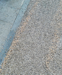 [����]ʯ�������ڱ���˴�˵�е�ʯ��·�ˡ���