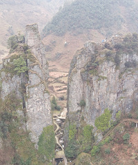 [׳��]��Խʮ��Ͽ����ĺ�׳�ۣ�