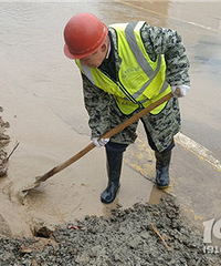 Ϊ�幵��ˮ�󲮵��ޣ�