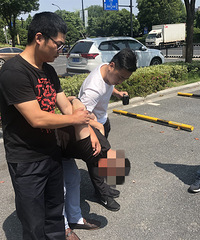 [ע��]���ְ�Ϸ�ٴ����ٰ����ݣ����ж���̵ꡰ���С���