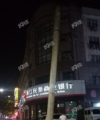 [�ع�]ʯ���ֵ��߸�̫�и��ԣ���������·�м仹ҡҡ��׹