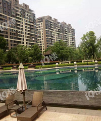 ��԰��С������Ӿ�طǷ��������ѵ�࣬��������һ��14��СŮ��