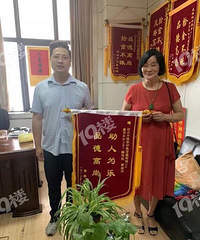 生死救援!K381路公交秒变“120” 成功营救一名昏厥乘客