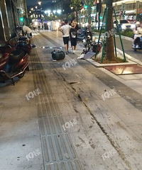 [����]�ٰ������ֵ꣬�ǲ���Ӧ������������