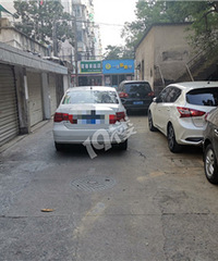 城中花园有车库,却停不了车…