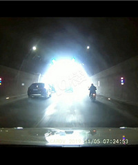 ���ˣ��ٰ�������������һ�����ƿ��