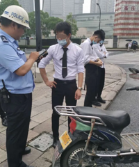 ����һ���綯��������5�������ˣ��������һĻ�����ˣ�