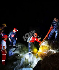 ��˾���ٰ��Ž�����ȴͻȻ�����ˡ�