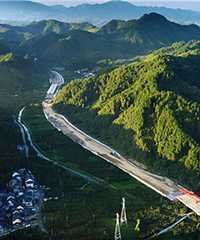 �ٽ�����ٰ����������½�չ