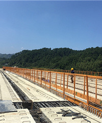 �ٽ���������½�չ��