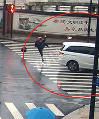 �ٰ���ͷ����ƿ��С�︺��Ҫ���Σ�