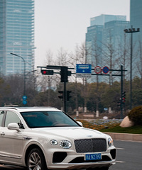 ����֪���ٰ��ĸ�����ҵ�ĳ���