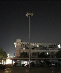【小金跑现场】第453期:网友反映临安商城广场上高空大灯不亮