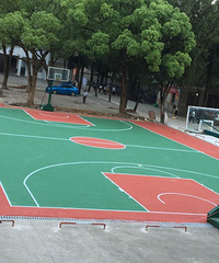 学校放学后操场还不对外开放,是否有防疫过当之嫌