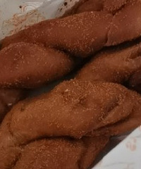 排队1小时买到的临安网红大麻花