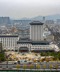 [����]��Ͷ��4.4697�ڣ��ٰ��׼����Ǽ����η��꼴����ҵ