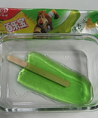 冰棍放置24小时后竟成胶状物?水+添加剂=饮料(图)