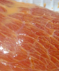 牛肉膏能让猪肉变牛肉?吃了还会导致癌症?