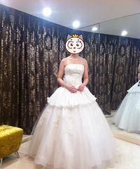 宁波婚纱礼服集合:亲你们的婚纱礼服到底租的还是买呢?