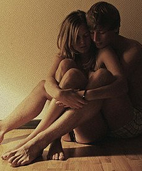 "软饭男"姑娘们喜欢吗?包吃包住还偷你钱去干那事