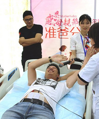 "“肠子都裂了!”母亲节宁波爸爸们体验分娩疼痛"