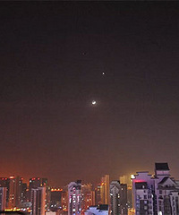 今晚将出现双星伴月奇观
