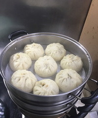 周末做包子