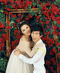 嘘!我来偷传闺蜜的萌系婚纱照 每张都那么萌