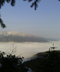2014年2月20日去峡川看雪山、云海