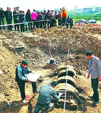 江山村民建房“引出”明代古墓