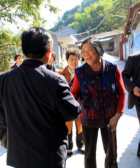 同学情深,45年后重相聚