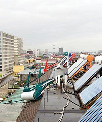 狂风暴雨“突袭”衢州!消防员如何“拯救”摇摇欲坠的太阳能