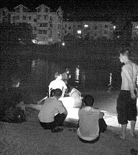 听说环城河昨晚10点有人溺水身亡