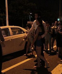 海归爆乳女醉驾 调戏交警被放行