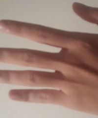 不知道有没有喜欢男生手指漂亮的女孩!