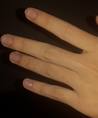 不知道有没有喜欢男生手指漂亮的女孩!