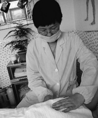 "四五年前出现月收入过万 揭开台州催乳师神秘面纱"