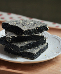又做乌饭麻糍