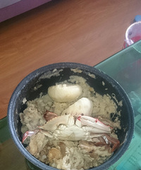 老婆做的爱心早餐 据说是皮蛋瘦肉粥