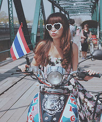 85��·�� ��è ���ܳԵİ���Ů 156cm