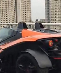 ��������KTM���� 7����Ƶ����ת