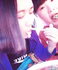 ����Ů�Ի��Ҷ����гԻ�