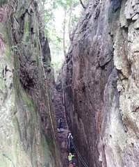 重踏划岩山。一年前曾去过,现在又是心痒痒